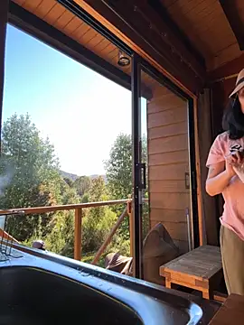 Snapshot of Reinacatchile chatting on 11/22/25, 09:14 Reinacatchile online show from 11/22/25, 09:14