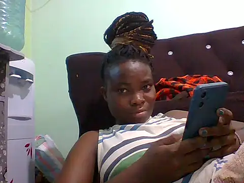 Snapshot of sexxyqueenn22 chatting on 11/09/25, 11:30 sexxyqueenn22 online show from 11/09/25, 11:30