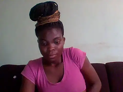 Snapshot of sexxyqueenn22 chatting on 11/26/25, 09:10 sexxyqueenn22 online show from 11/26/25, 09:10