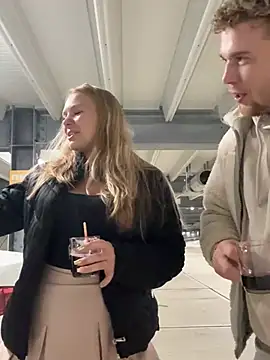 Snapshot of NickyGold_Official chatting on 12/15/24, 07:10 NickyGold Official online show from 12/15/24, 07:10