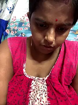 Snapshot of Beauty-queen chatting on 09/12/25, 11:10 Beauty-queen online show from 09/12/25, 11:10