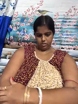 Snapshot of Beauty-queen chatting on 09/13/25, 10:59 Beauty-queen online show from 09/13/25, 10:59