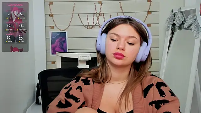 Josephine Kiss online show from 01/11/25, 11:34