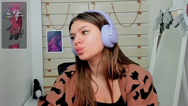 Josephine Kiss online show from 01/11/25, 05:40