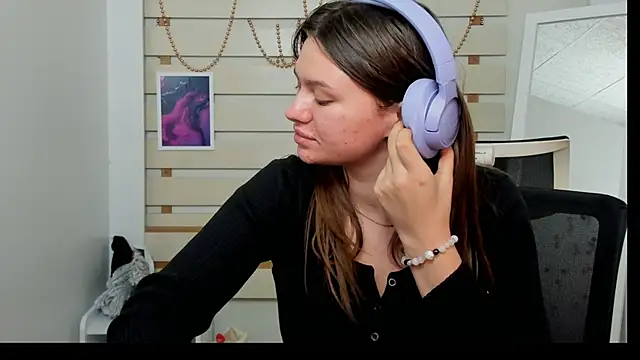 Josephine Kiss online show from 01/22/25, 06:10