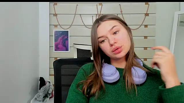 Josephine Kiss online show from 02/04/25, 07:22