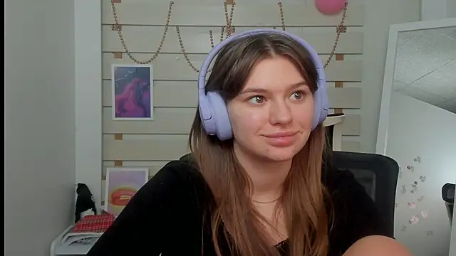 Josephine Kiss online show from 02/23/25, 01:32