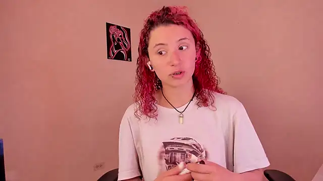 Snapshot of valent_27 chatting on 11/22/25, 08:08 valent 27 online show from 11/22/25, 08:08