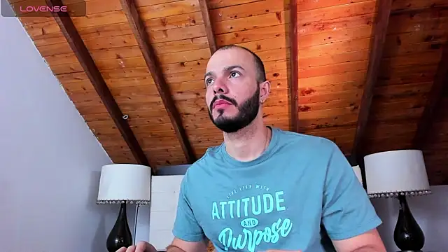 Snapshot of Tom_Bailey chatting on 09/14/25, 12:26 Tom Bailey online show from 09/14/25, 12:26