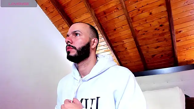 Snapshot of Tom_Bailey chatting on 10/09/25, 12:47 Tom Bailey online show from 10/09/25, 12:47