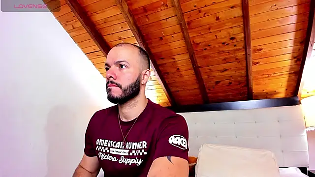 Snapshot of Tom_Bailey chatting on 10/21/25, 12:28 Tom Bailey online show from 10/21/25, 12:28