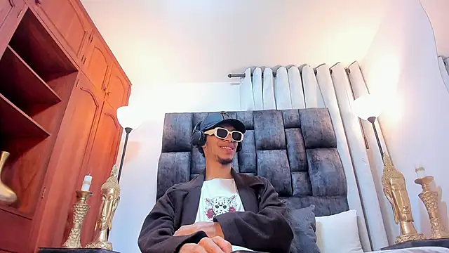 Snapshot of TomyMosterCock chatting on 12/05/24, 01:03 TomyMosterCock online show from 12/05/24, 01:03