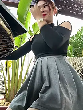 Emily 9xx online show from 03/02/25, 09:42