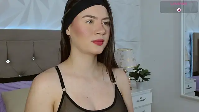 Gwen drew online show from 10/11/25, 12:58