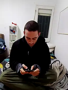 bearguy998 online show from 03/07/25, 06:33