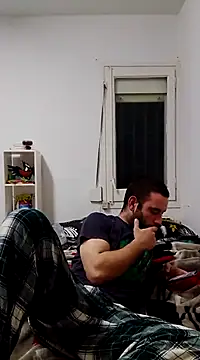 bearguy998 online show from 03/11/25, 09:59