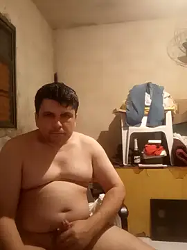 Snapshot of Claudiop2061 chatting on 11/19/25, 12:21 Claudiop2061 online show from 11/19/25, 12:21