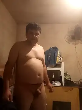 Snapshot of Claudiop2061 chatting on 12/01/25, 04:34 Claudiop2061 online show from 12/01/25, 04:34