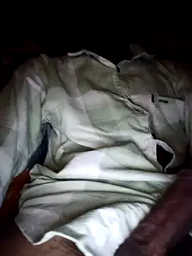 Snapshot of Yasha_14C_Creator chatting on 11/01/25, 06:37 Yasha 14C Creator online show from 11/01/25, 06:37