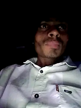 Snapshot of Yasha_14C_Creator chatting on 11/18/25, 05:06 Yasha 14C Creator online show from 11/18/25, 05:06