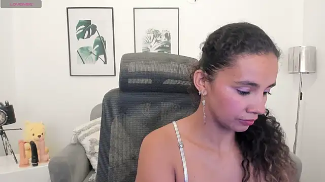 leslyflorez online show from 03/04/25, 11:32