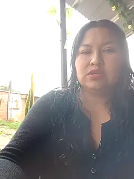 Snapshot of Marcela87 chatting on 01/05/25, 05:41 Marcela87 online show from 01/05/25, 05:41