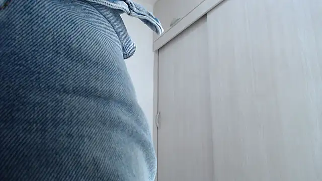 Amelia Debora Antonella online show from 11/21/25, 12:48