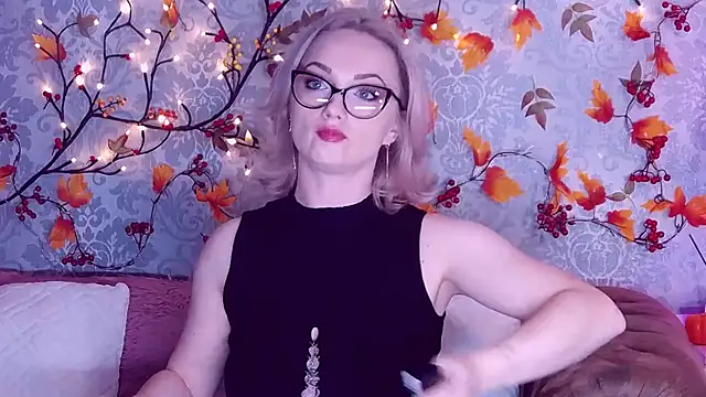 EllianaReese online show from 10/29/25, 02:58