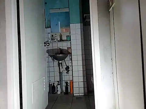 Snapshot of KennyLOVERboy chatting on 03/19/25, 04:25 KennyLOVERboy online show from 03/19/25, 04:25