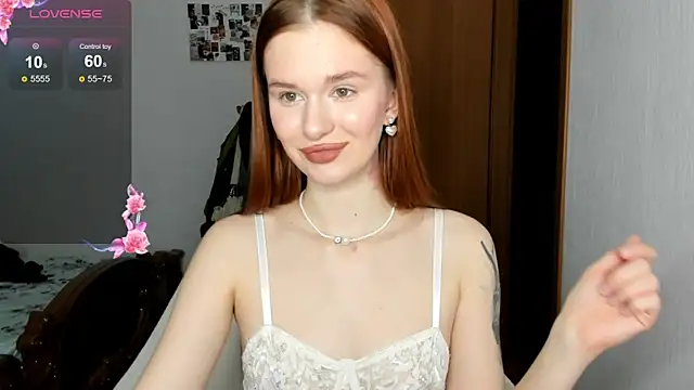 Snapshot of EmilySoul chatting on 10/08/25, 03:31 EmilySoul online show from 10/08/25, 03:31