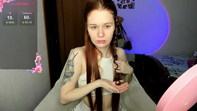 EmilySoul online show from 10/31/25, 10:16