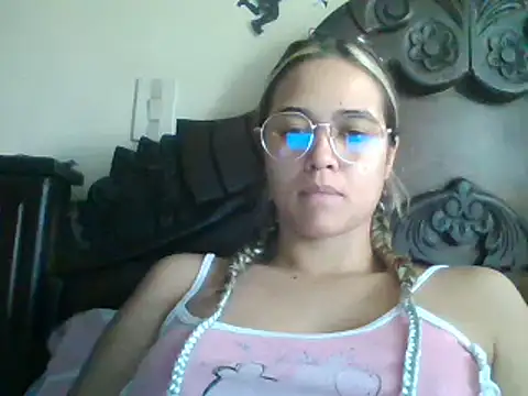 trianabell online show from 12/09/24, 04:37