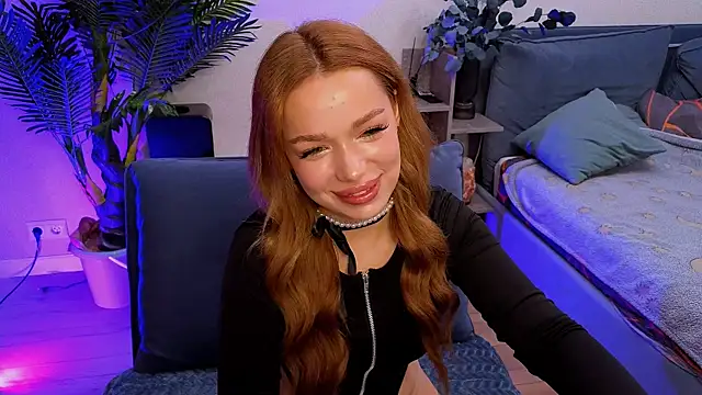 Snapshot of Lily_Yin chatting on 12/31/24, 02:08 Lily Yin online show from 12/31/24, 02:08