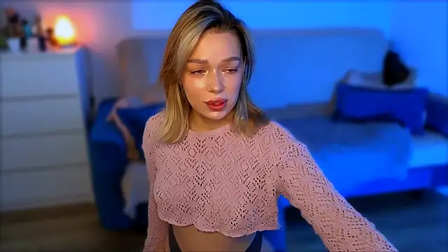 Snapshot of Lily_Yin chatting on 11/12/25, 05:30 Lily Yin online show from 11/12/25, 05:30