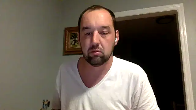 Snapshot of Kink_Master_Daddy chatting on 09/11/25, 09:31 Kink Master Daddy online show from 09/11/25, 09:31