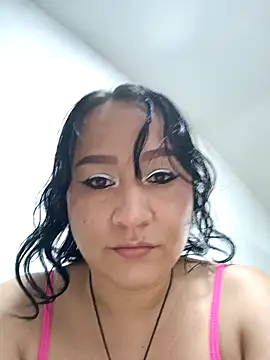 Snapshot of alondraabrown chatting on 03/19/25, 05:08 alondraabrown online show from 03/19/25, 05:08