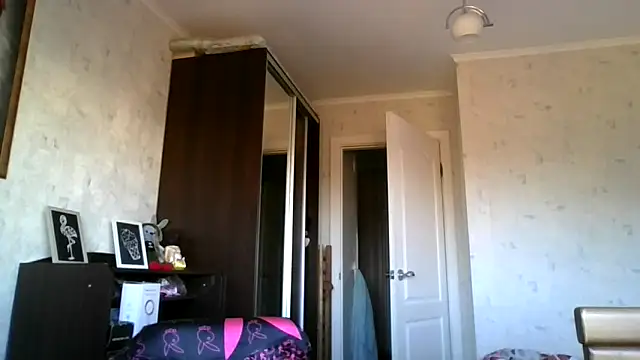 AngelinaLove28 online show from 10/31/25, 06:58