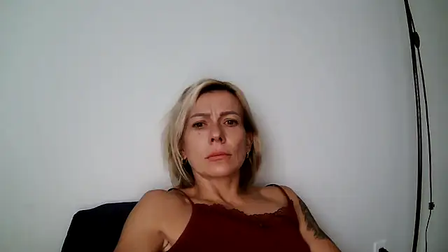 anechka1 online show from 10/13/25, 12:16