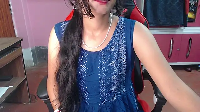 Snapshot of Angel_Alison_ chatting on 02/11/25, 09:25 Angel Alison online show from 02/11/25, 09:25