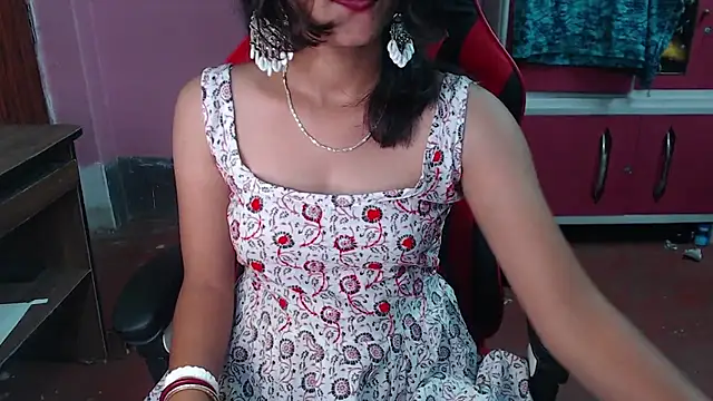 Snapshot of Angel_Alison_ chatting on 02/12/25, 09:33 Angel Alison online show from 02/12/25, 09:33