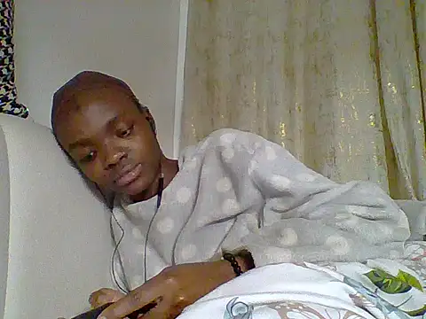 Snapshot of Saintadushe chatting on 10/12/25, 11:15 Saintadushe online show from 10/12/25, 11:15