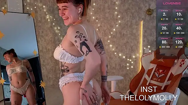 LolyMolli online show from 11/02/25, 11:01