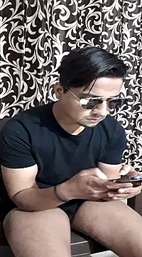 69venom69 online show from 12/25/24, 01:41