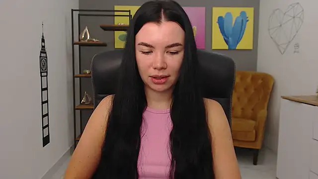 MadisonGomes online show from 11/17/25, 08:42