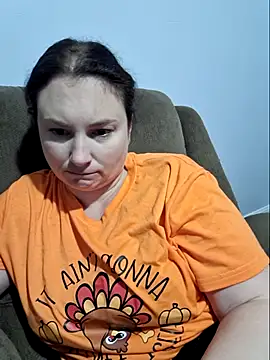 Snapshot of MilfyMrsRobinson chatting on 10/03/25, 12:02 MilfyMrsRobinson online show from 10/03/25, 12:02