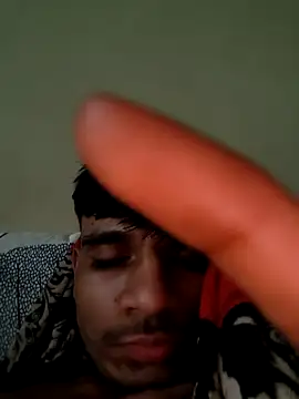 yashzae online show from 11/22/25, 12:15