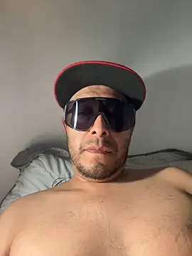 Snapshot of flaco3-21 chatting on 11/20/25, 01:55 flaco3-21 online show from 11/20/25, 01:55