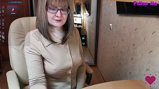 MyLadySkyLuck online show from 11/25/25, 03:17