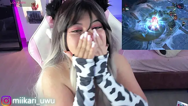 Ahri Elderwood online show from 01/24/25, 09:39