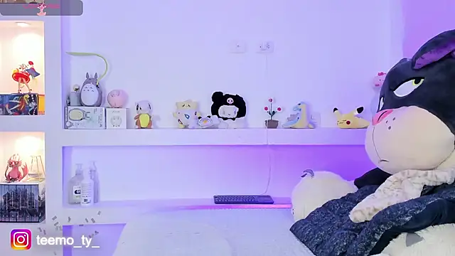 Ahri Elderwood online show from 02/13/25, 04:43